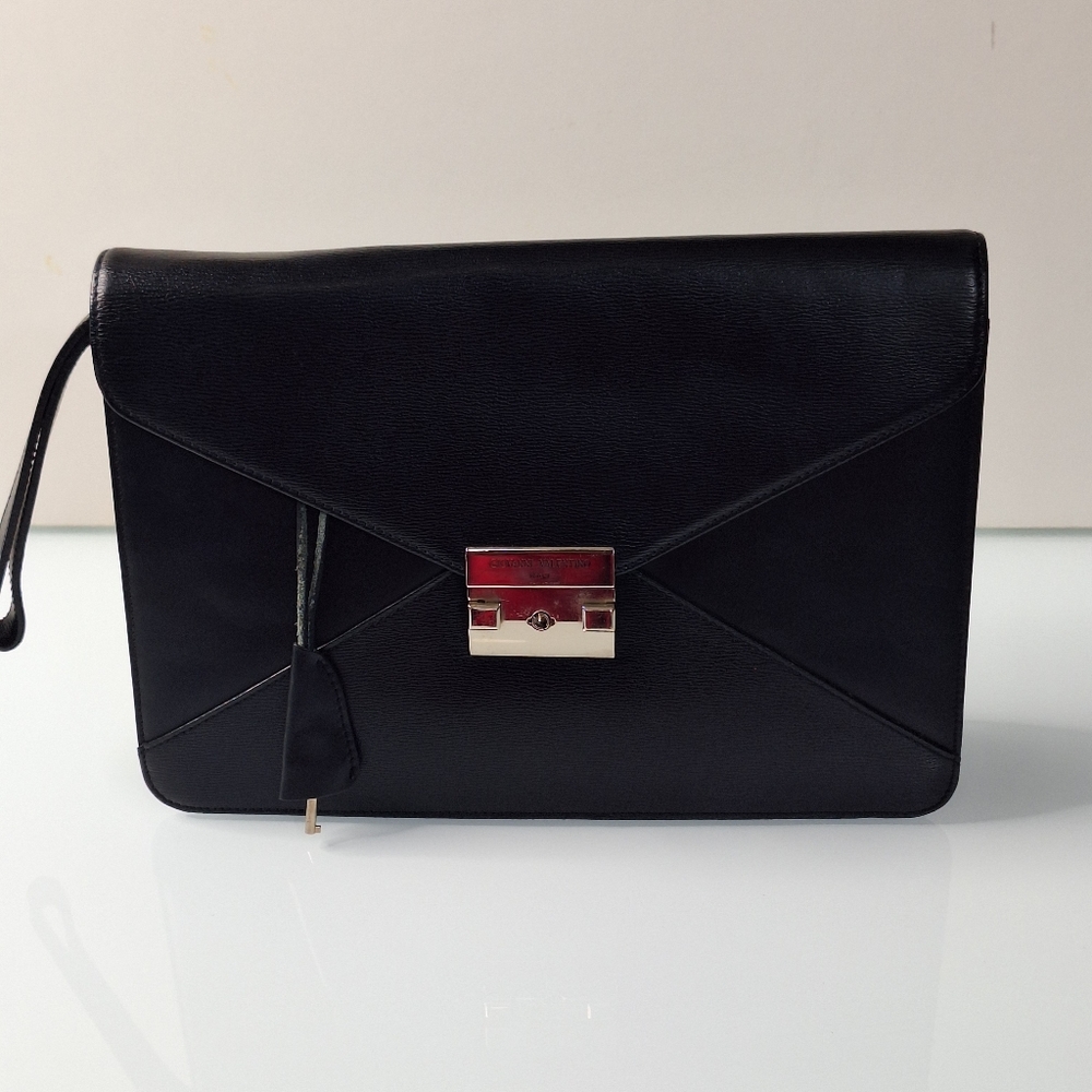 Giovanni Valentino clutch